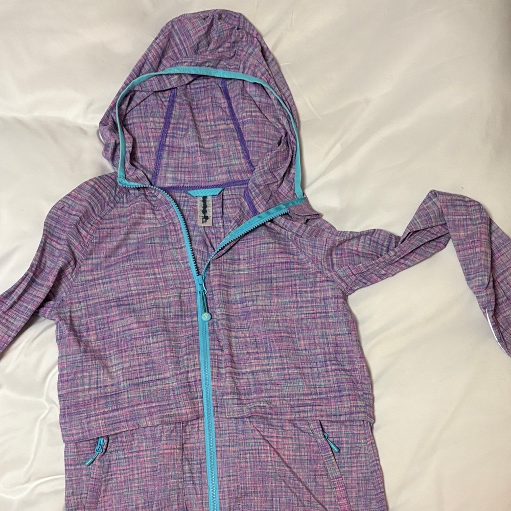 Iviva / kids Lululemon Purple and Blue Hooded wind breaker Jacket
